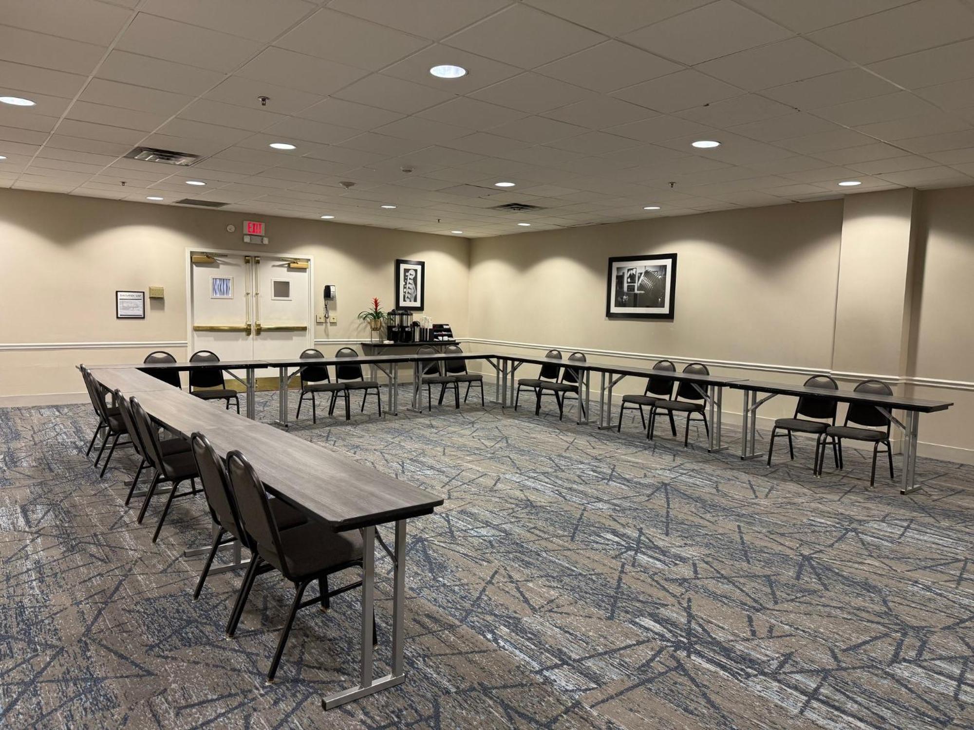 Holiday Inn Express Nashville-Downtown - Broadway By Ihg Ngoại thất bức ảnh