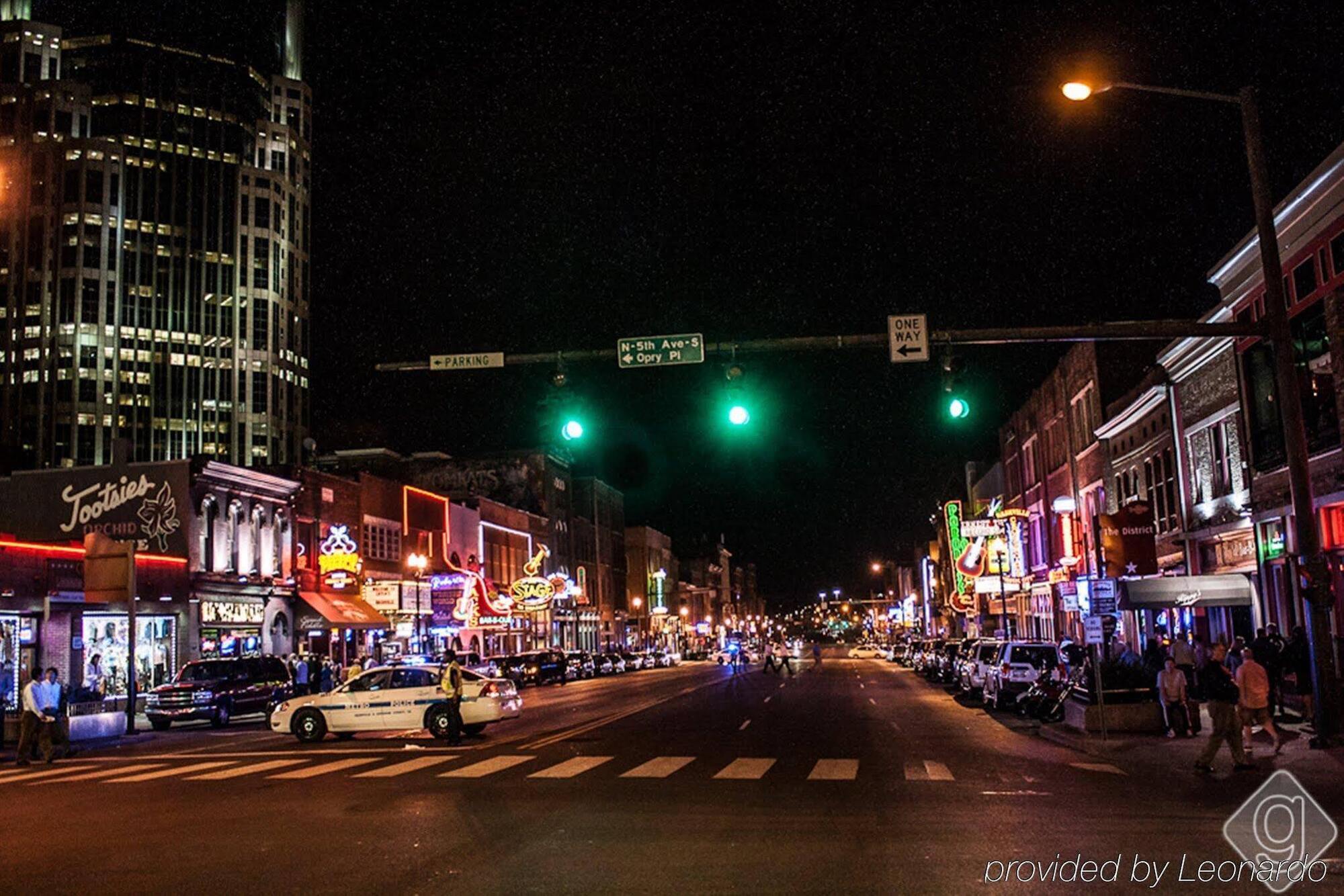 Holiday Inn Express Nashville-Downtown - Broadway By Ihg Ngoại thất bức ảnh